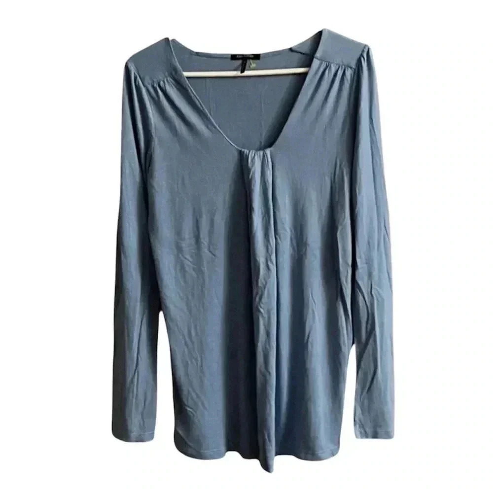 Daisy Fuentes Blue Long Sleeve V-Neck Blouse